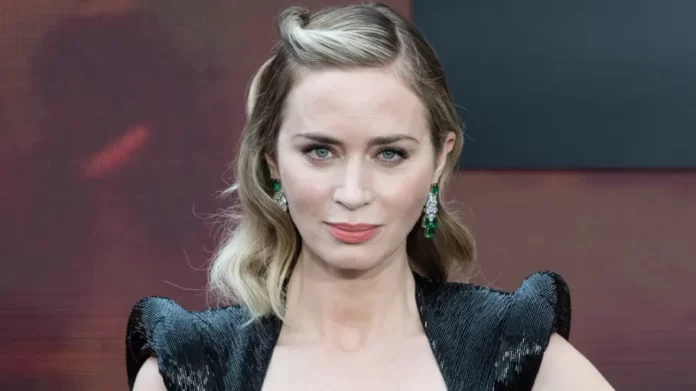 https://variety.com/2023/film/news/emily-blunt-apologizes-fat-shaming-waiter-resurfaced-interview-appalled-1235763738/