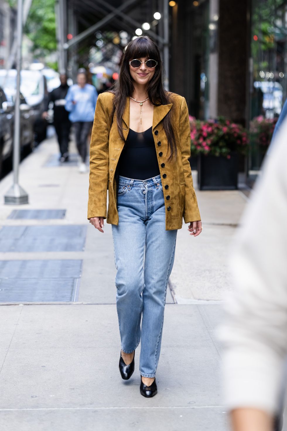 dakota-johnson-suede jacket