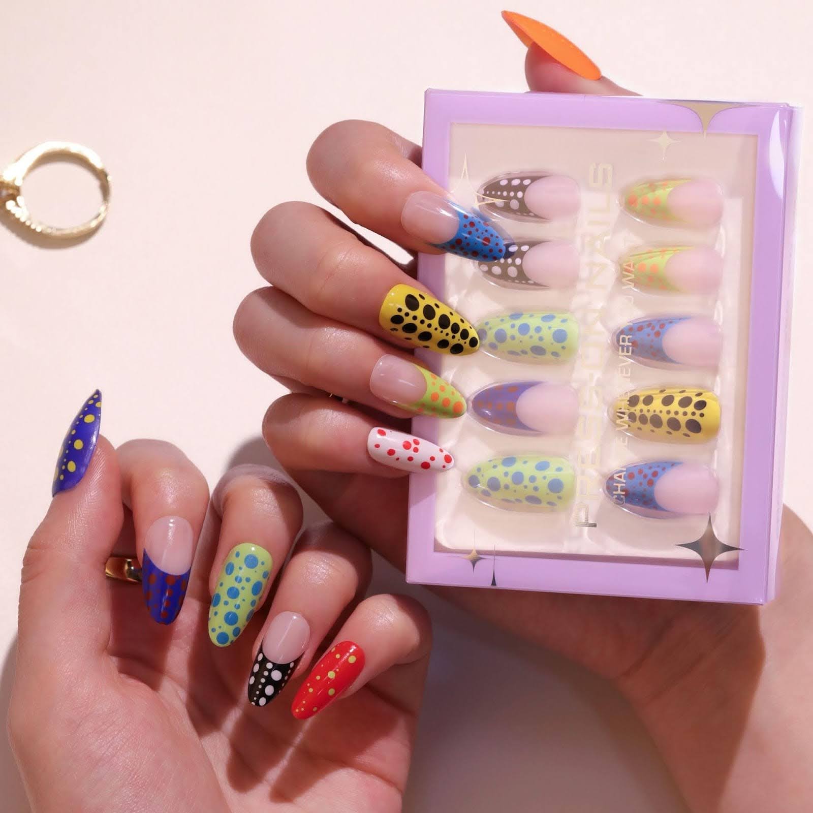 Bshopy French Polka Dot Press-On Nails