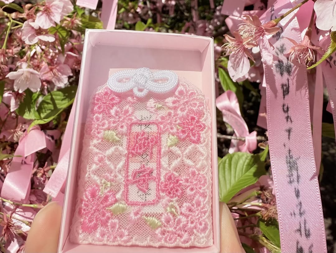 Sakura-Themed_Omamori