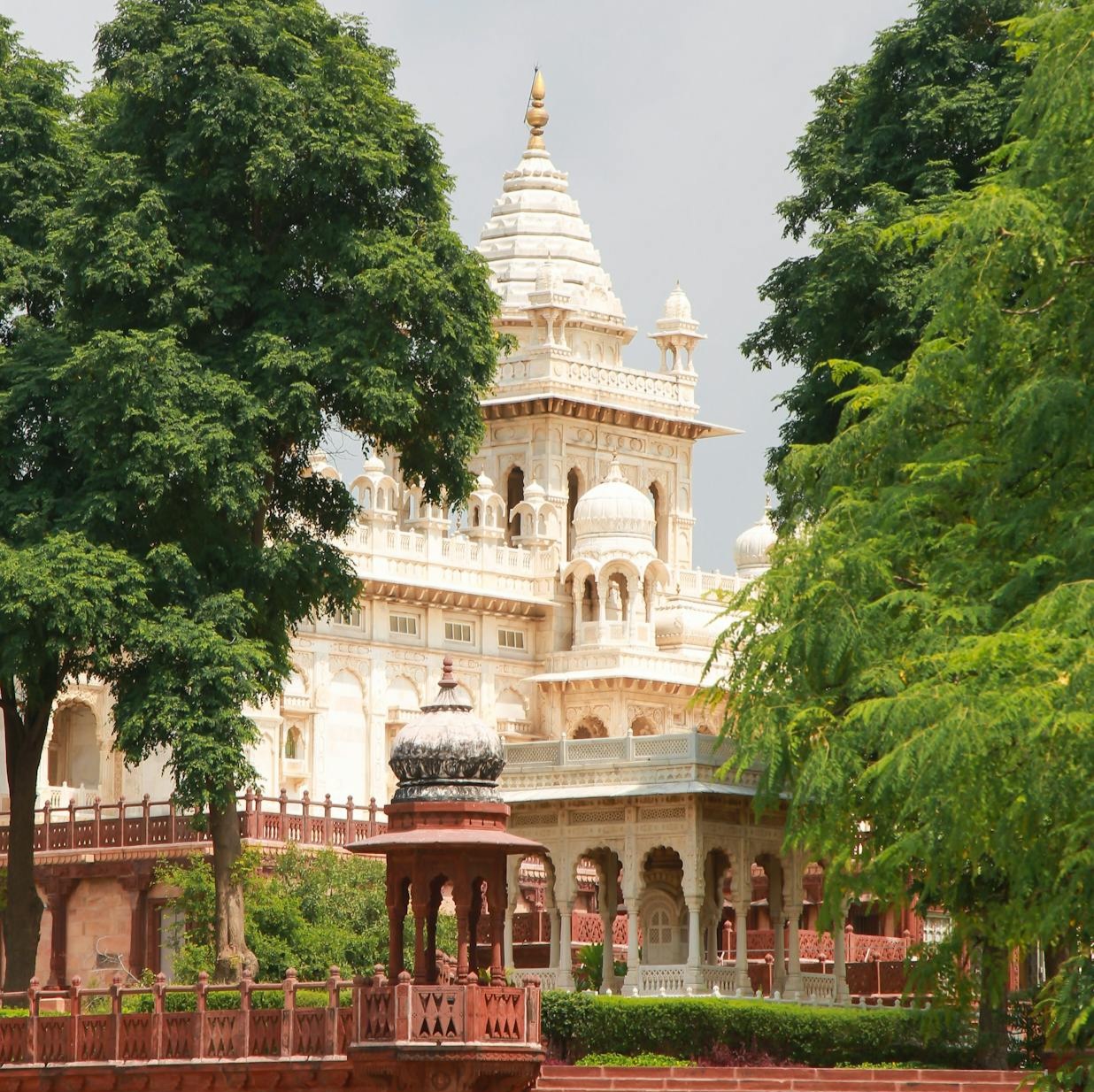 Jswant-thada-in-lush-green