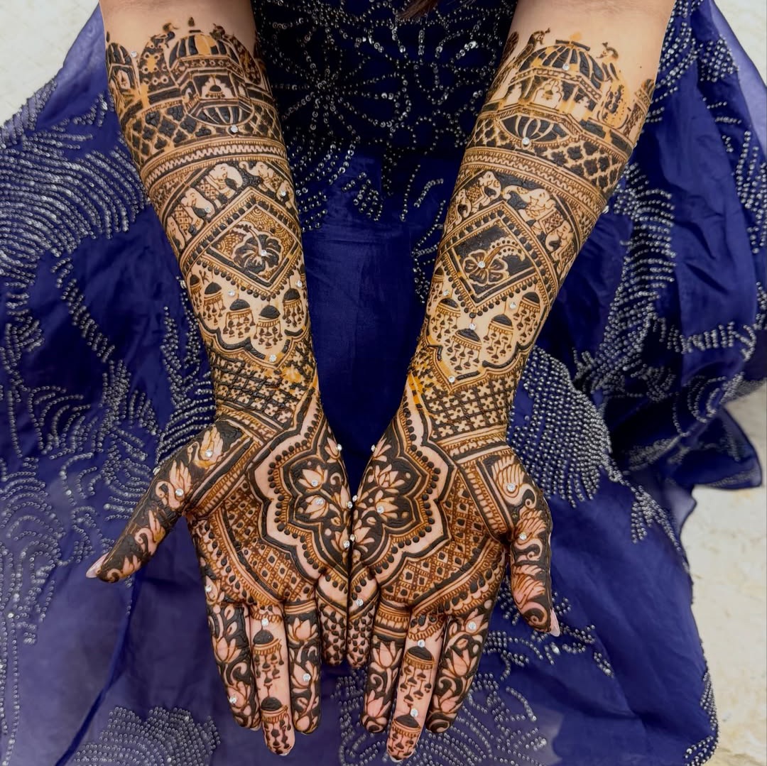 Rhinestone_Mahendi_Arm