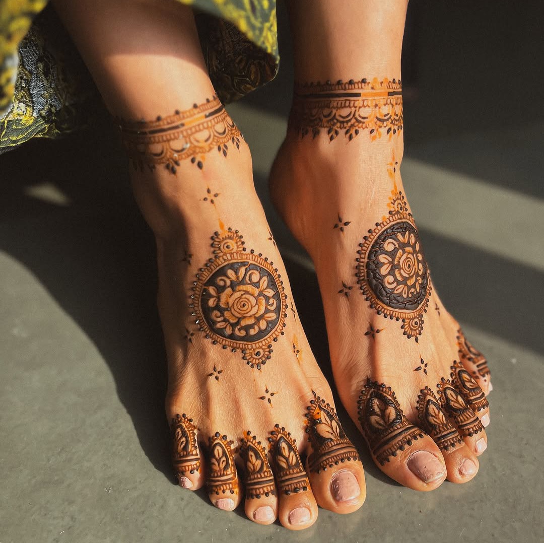 Rose_Mahendi